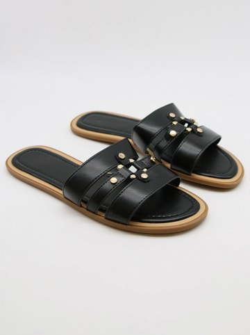 Bellucci Slippers zwart