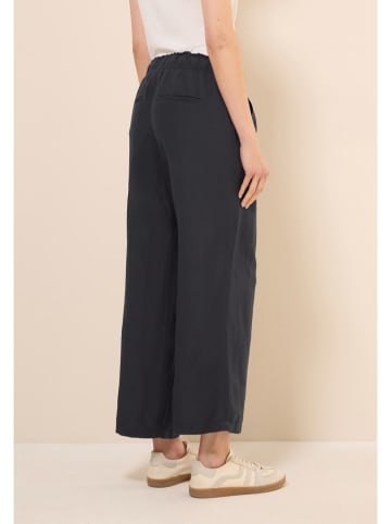 Cecil Hose in Schwarz