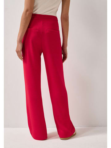 Cecil Hose in Rot