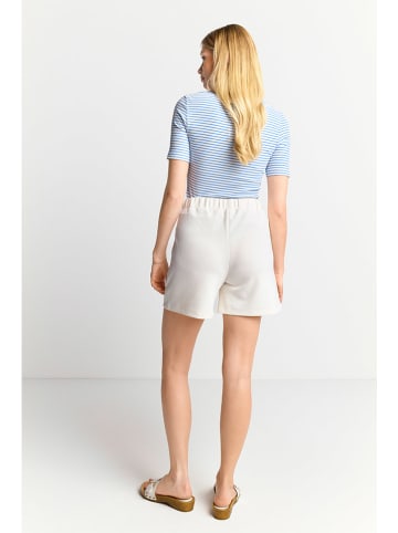 Rich & Royal Shorts in Creme