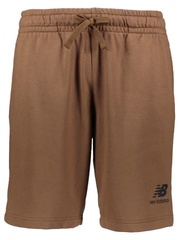 New Balance Sweatshorts "Essentials" in Hellbraun