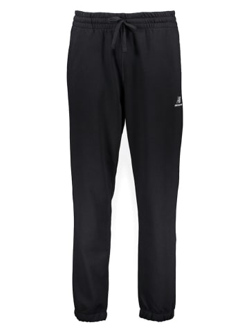 New Balance Sweathose "Uni-ssentials French Terry" in Schwarz