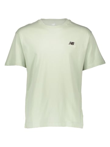 New Balance Shirt "Uni-ssentials" in Grün