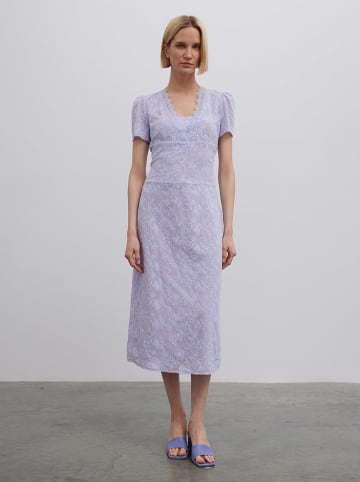 BGN Kleid in Flieder