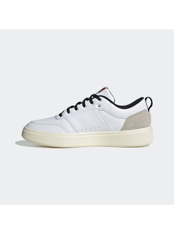 adidas Sneakers in Weiß
