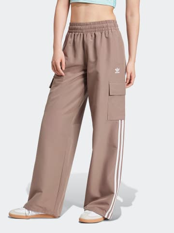 adidas Sweathose in Hellbraun