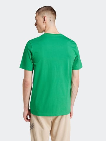 adidas Shirt in Grün
