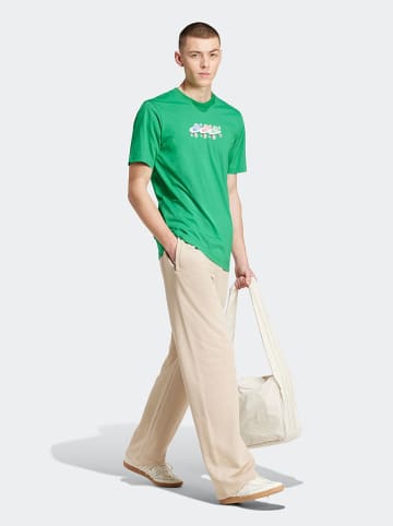 adidas Shirt in Grün