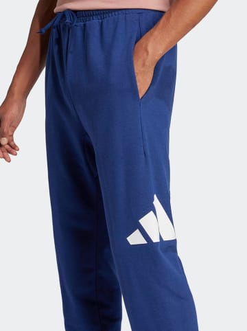 adidas Spodnie dresowe w kolorze granatowym