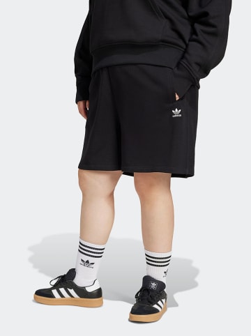 adidas Shorts in Schwarz