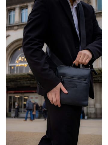 Victor & Hugo Paris Umhängetasche ''Piero'' in Schwarz - (L)23 x (B)21 cm