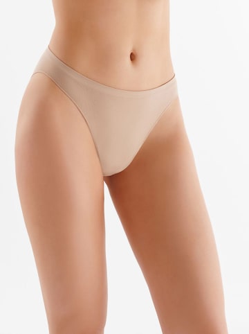 Gabriella Slips in Beige