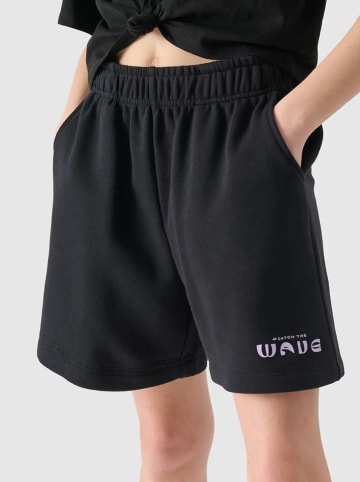 4F Shorts in Schwarz