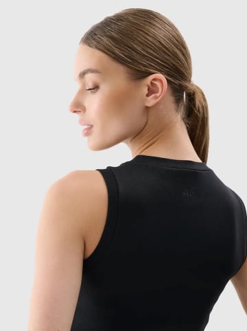 4F Top in Schwarz