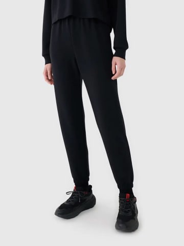 4F Sweathose in Schwarz
