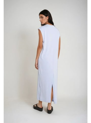 Weekday Sukienka w kolorze błękitnym