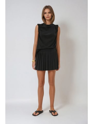 Weekday Shorts in Schwarz