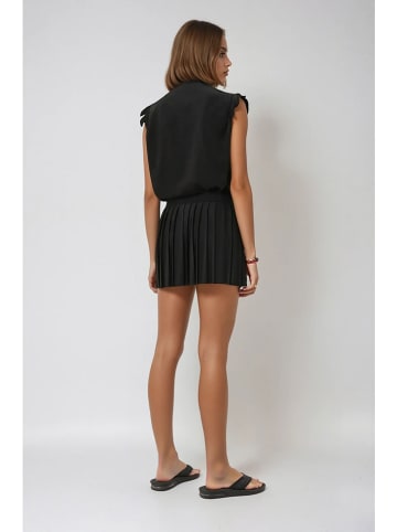 Weekday Shorts in Schwarz