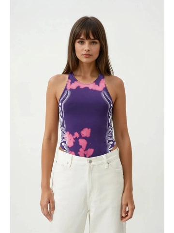 Weekday Top in Lila