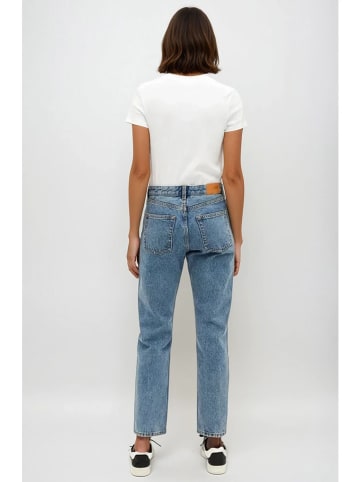 Monki Dżinsy - Regular fit - w kolorze niebieskim