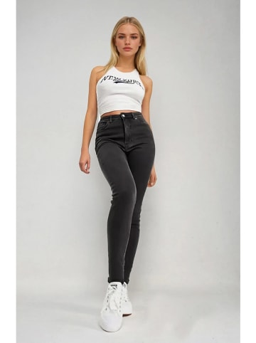 Monki Dżinsy - Slim fit - w kolorze czarnym