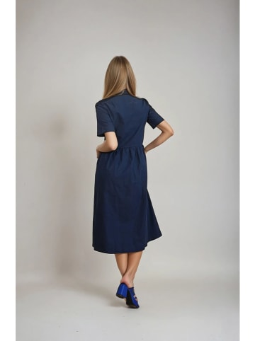 Monki Kleid in Dunkelblau