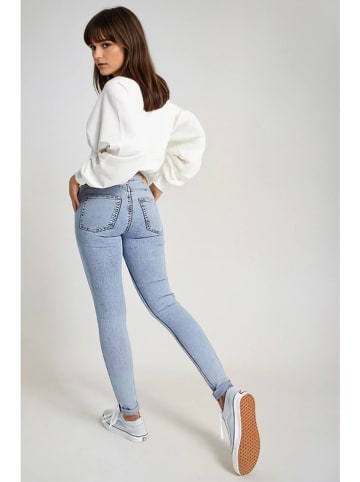 Monki Dżinsy - Slim fit - w kolorze błękitnym