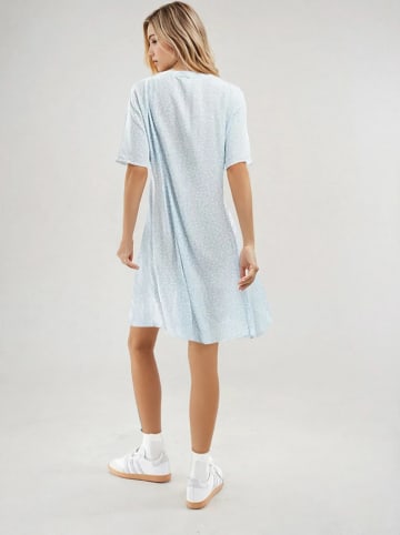 Monki Jurk lichtblauw