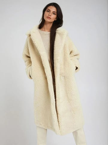 Monki Teddymantel in Creme