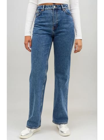 Monki Dżinsy - Regular fit - w kolorze niebieskim