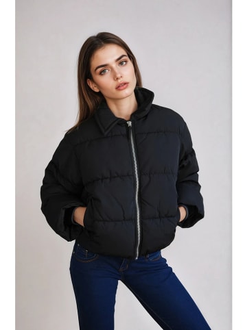 Monki Steppjacke in Schwarz