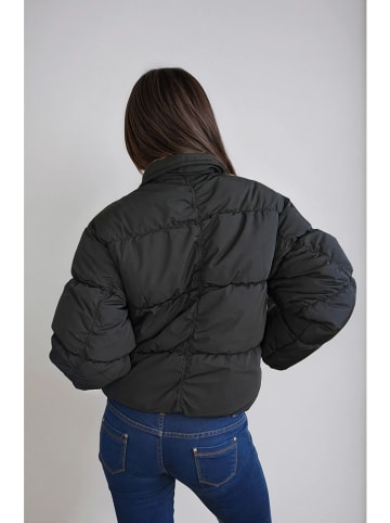 Monki Doorgestikte jas zwart