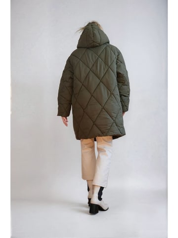 Monki Kurtka zimowa w kolorze khaki