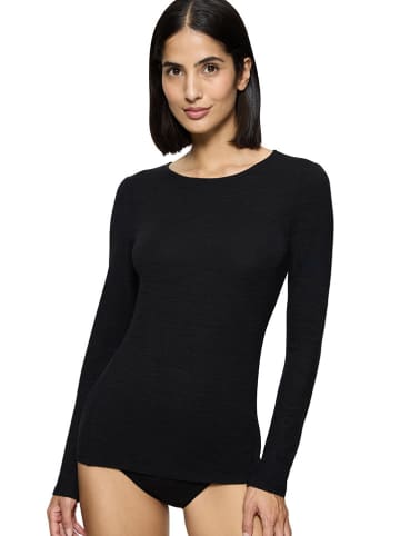 Triumph Longsleeve "Beauty Layers" in Schwarz