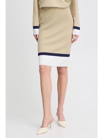 b.young Strickrock in Beige