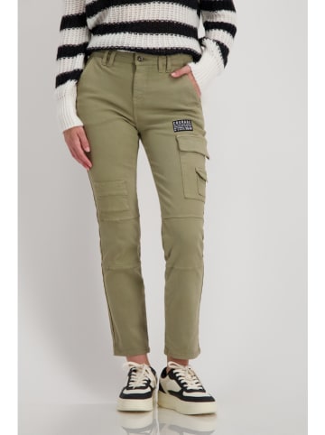 monari Cargohose in Oliv