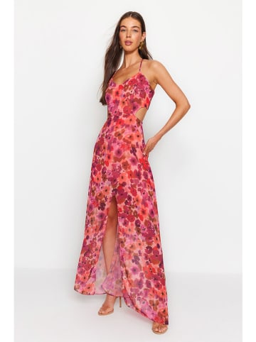 trendyol Kleid in Rot/ Pink