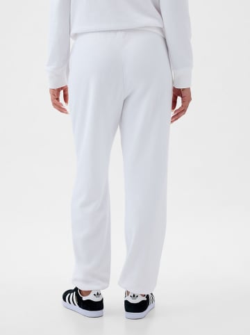 GAP Sweathose in Weiß