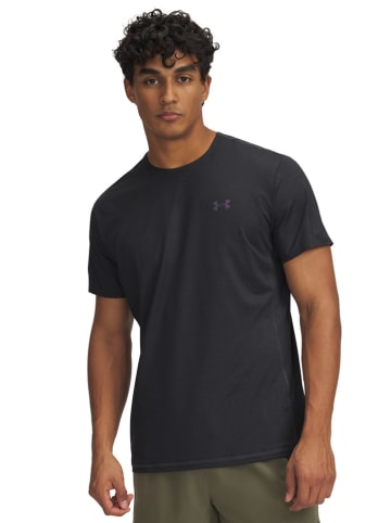 Under Armour Trainingsshirt in Schwarz