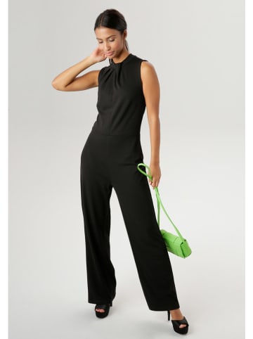 Aniston Jumpsuit in Schwarz