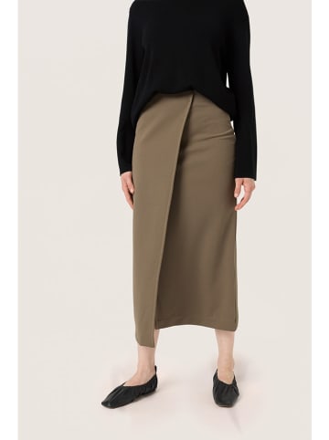 Soaked in Luxury Rock in Taupe