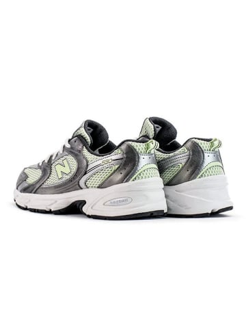 New Balance Sneakersy "530" w kolorze srebrnym