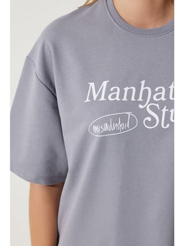 Happiness Istanbul Shirt in Grau