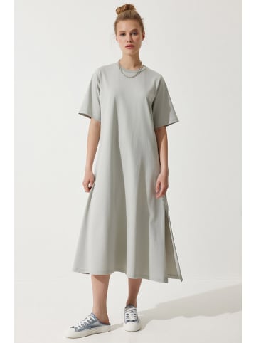 Happiness Istanbul Kleid in Grau
