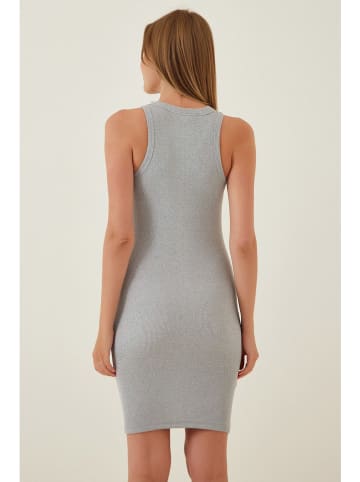 Happiness Istanbul Kleid in Grau