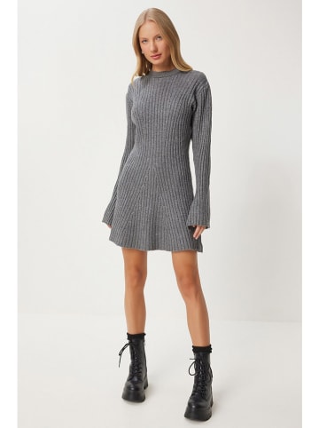 Happiness Istanbul Kleid in Grau