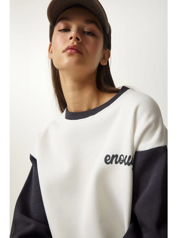 Happiness Istanbul Sweatshirt in Weiß/ Schwarz