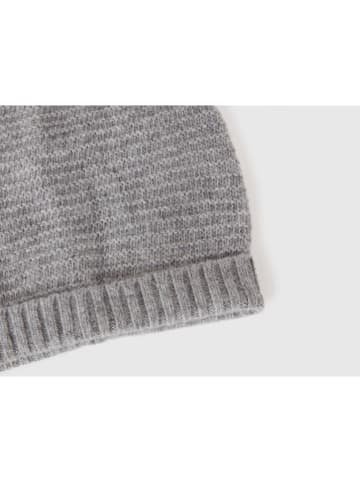 Benetton Muts grijs
