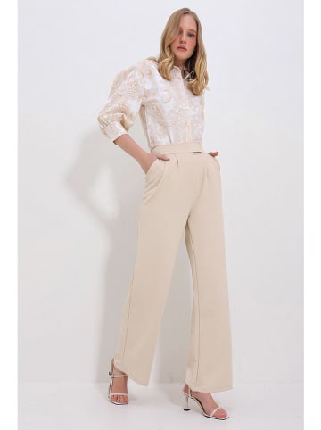 trendyol Marlenebroek beige