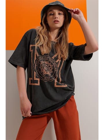 trendyol Shirt in Anthrazit